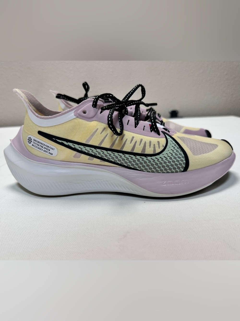 Nike Zoom Gravity Running Women's Low Shoes White Frost Sz 8 Sneakers BQ3203-102